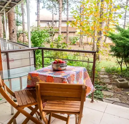 Photo 2 — Two-room apartment with access to yard in m-t Alen mak, Varna