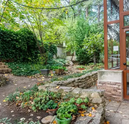 Photo 5 — Two-room apartment with access to yard in m-t Alen mak, Varna