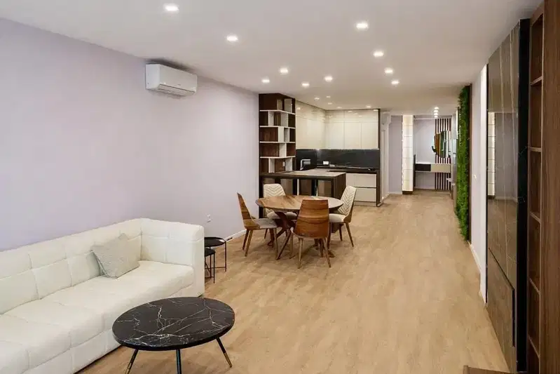 Four-room apartment in m-t Alen mak, Varna with parking
