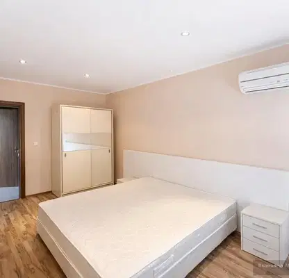 Photo 5 — Three-room apartment in m-t Dolna Traka, Varna with renovation