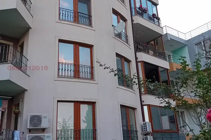 Two-room apartment in m-t Evksinograd with security and elevator