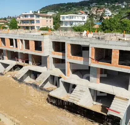 Снимка 4 — Многостаен апартамент в м-т Горна Трака с паркоместа
