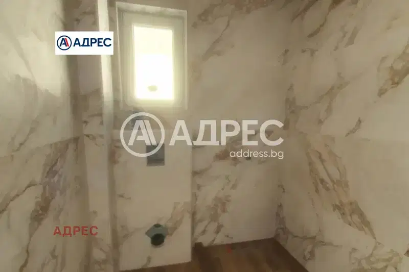 Двустаен апартамент с тераса в м-т Пчелина, Варна