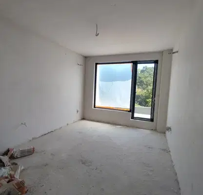 Photo 3 — Spacious 4-room penthouse with panoramic terrace in m-t Sotira, Varna
