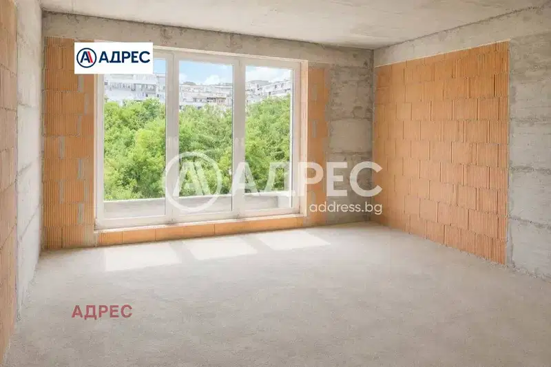 Двустаен апартамент с тераса в Младост 1, Варна