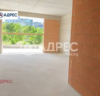 Снимка 4 — Тристаен апартамент в Младост 1 с тераса и асансьор