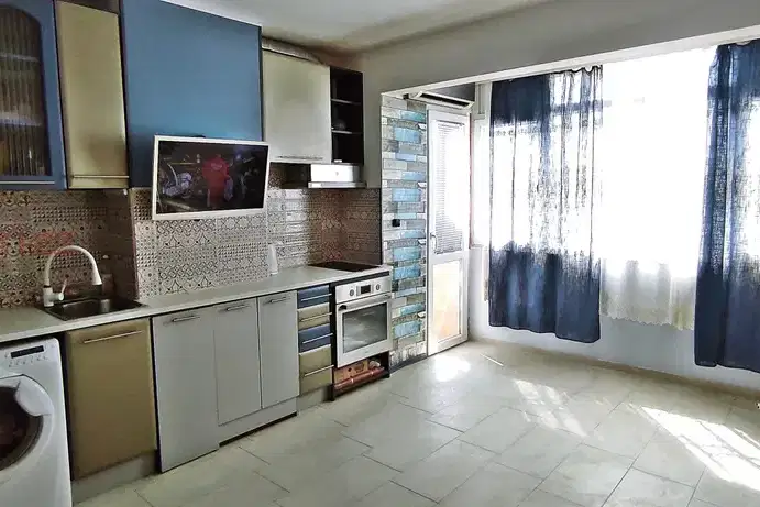 Three-room apartment with terrace in Mladost 1, Varna