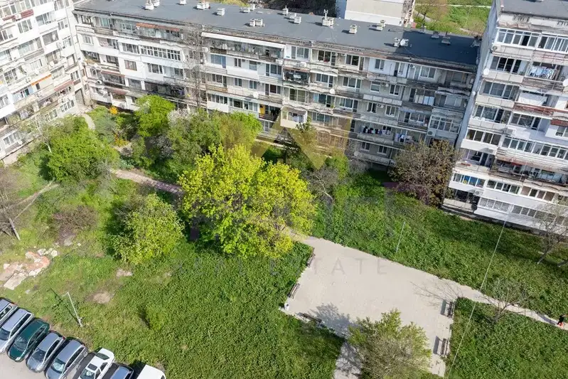 3-bedroom apartment in Varna, Mladost 1