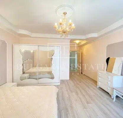 Снимка 5 — Просторен 4-стаен апартамент в Младост 1, Варна с басейн