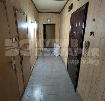 Photo 2 — 3-bedroom apartment in Varna, Mladost 2