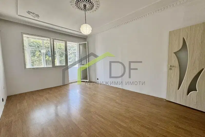 Three-room apartment with two terraces in Mladost 2, Varna