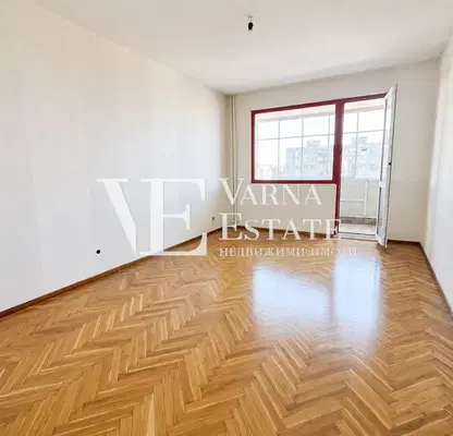 Снимка 5 — Тристаен апартамент 60 кв.м в Младост 2, Варна с две тераси