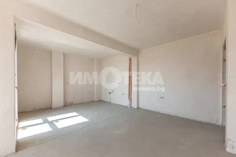 4-room apartment near Okrazhna bolnitsa with terraces in Varna