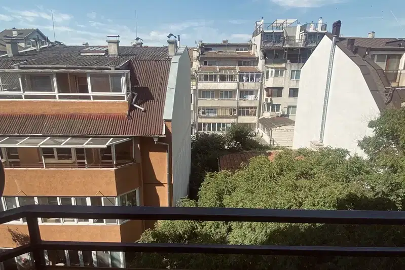 Two-room apartment near District Hospital in Varna with terrace