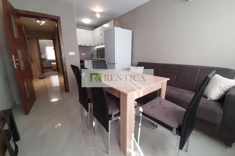 Three-room apartment near Okrazhna Hospital in Varna with elevator
