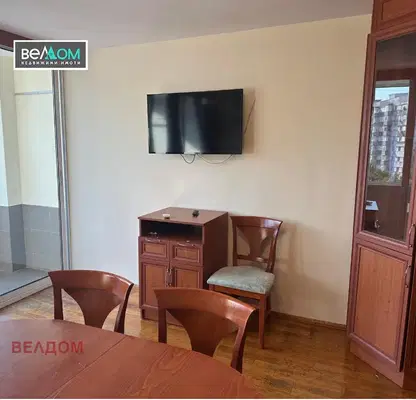 Photo 5 — Three-room apartment with two bedrooms near Okrazhna Hospital in Varna