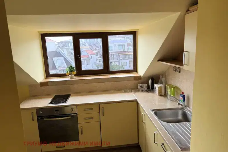 Three-room apartment with 3 air conditioners in the center of Varna