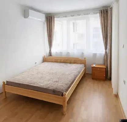 Снимка 5 — Тристаен апартамент в Окръжна болница, Варна, 3-ти етаж