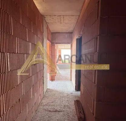 Photo 5 — 2-room apartment with yard in the Opera area, Varna