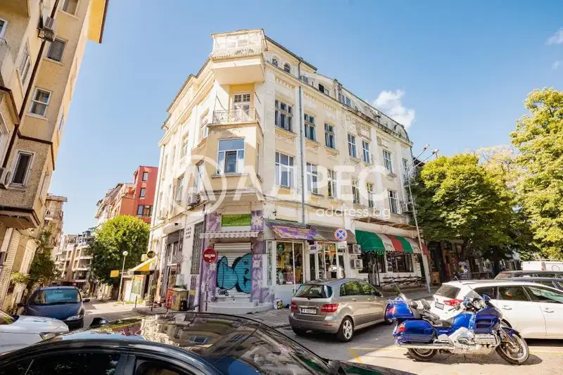 Three-room apartment with terrace in central Varna, Opera