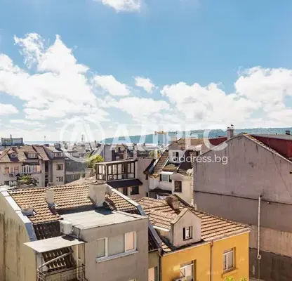 Photo 2 — Three-room apartment with terrace in central Varna, Opera