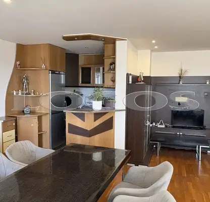 Photo 2 — Spacious 3-room apartment in the centre of Varna, Opera
