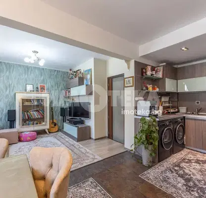 Photo 4 — Three-room apartment in Pobeda, Varna with terrace and elevator