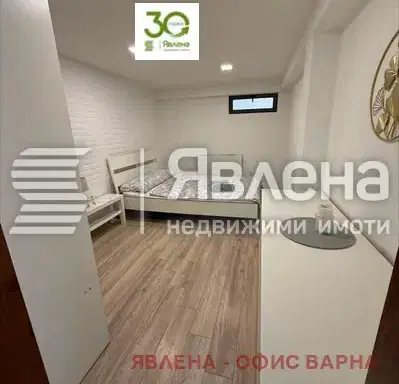 Снимка 4 — 4-стаен апартамент до Спортна зала във Варна с ремонтиран вид