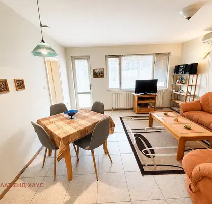 Photo 3 — 4-bedroom apartment in Varna, Sportna Zala