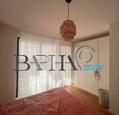Снимка 3 — Двустаен апартамент с морска панорама във Варна, Виница
