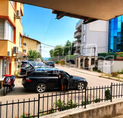 Снимка 5 — Двустаен апартамент с паркомясто във Виница, Варна