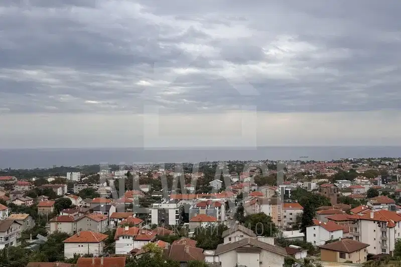 Двустаен апартамент с морска панорама във Виница, Варна