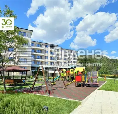 Photo 2 — Three-room apartment with large veranda in Vinitsa, Varna