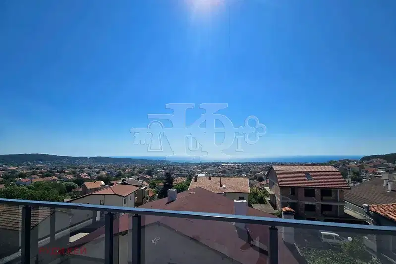 Three-room apartment with sea view in Vinitsa, Varna