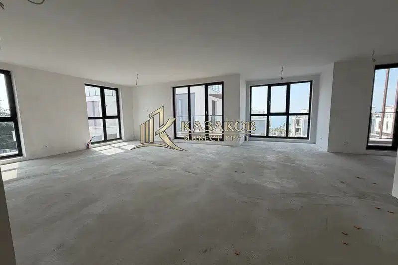 Three-room apartment with terrace in Vinitsa district, Varna