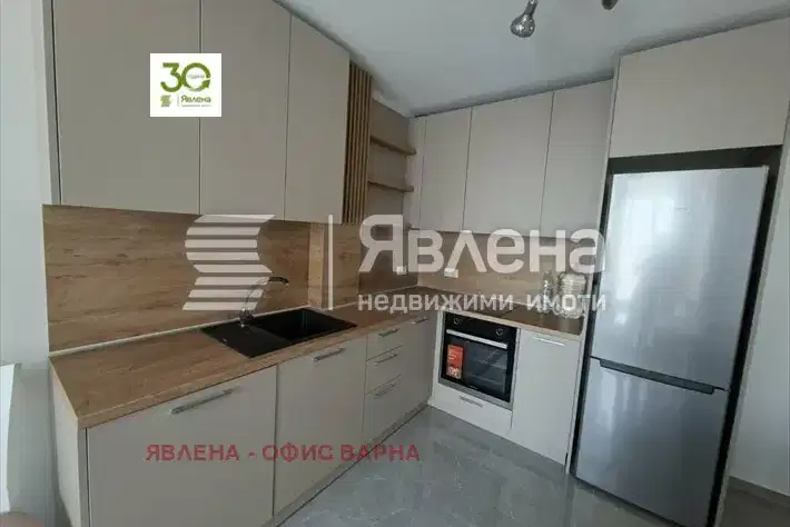 Двустаен апартамент с тераса във Виница, Варна