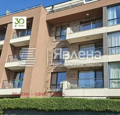 Снимка 2 — Двустаен апартамент с тераса във Виница, Варна