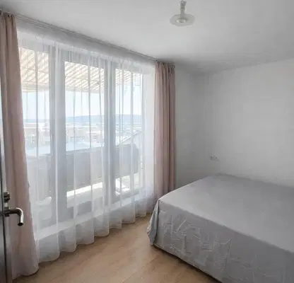 Photo 4 — Three-room apartment on top floor in Varna, Cherven Ploshtad
