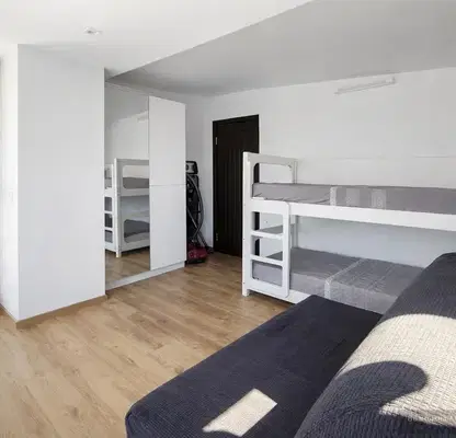 Photo 5 — Three-room apartment on top floor in Varna, Cherven Ploshtad