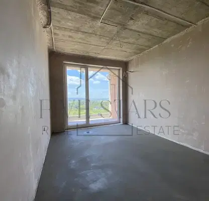 Photo 3 — South-facing 2-room apartment with terrace in Varna, Vladislav Varnenchik
