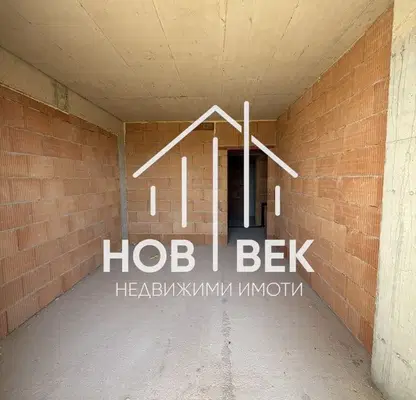 Photo 2 — Two-room apartment with balcony in Varna, Vladislav Varnenchik