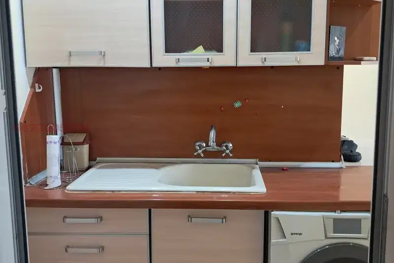 3-room apartment near the Polyclinic in Varna, 1st floor