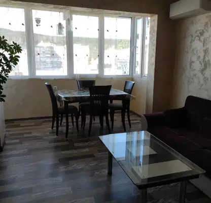 Photo 5 — Spacious 4-room apartment in Vladislav Varnenchik with a view