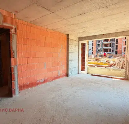 Photo 3 — Two-room apartment with balcony and lake view in Varna Vazrazhdane 1