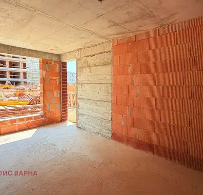 Photo 4 — Two-room apartment with balcony and lake view in Varna Vazrazhdane 1