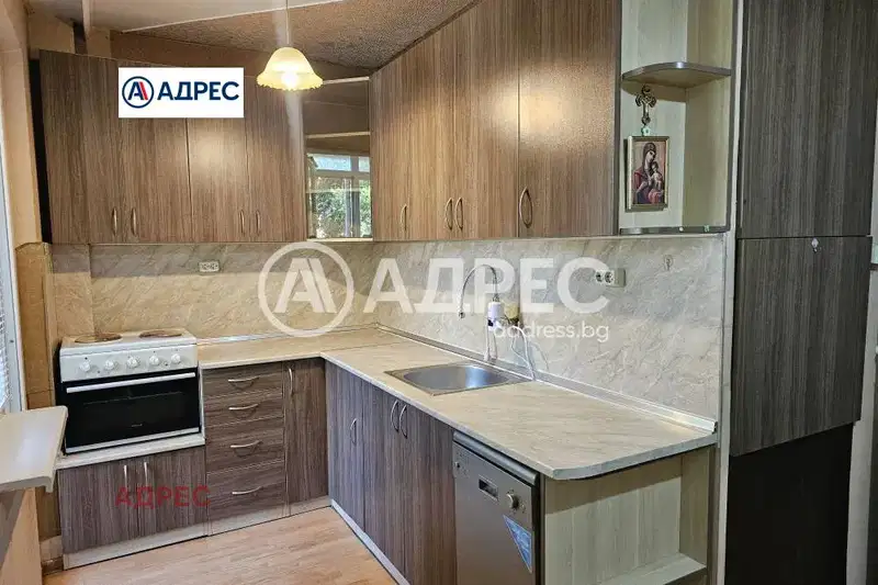 Тристаен апартамент във Варна, Възраждане 1