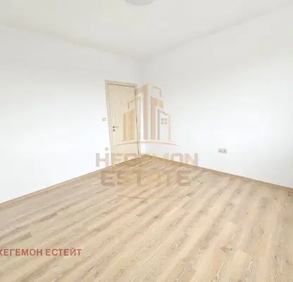Photo 3 — Three-room apartment in Vazrazhdane 2, Varna with terrace