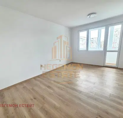 Photo 5 — Three-room apartment in Vazrazhdane 2, Varna with terrace