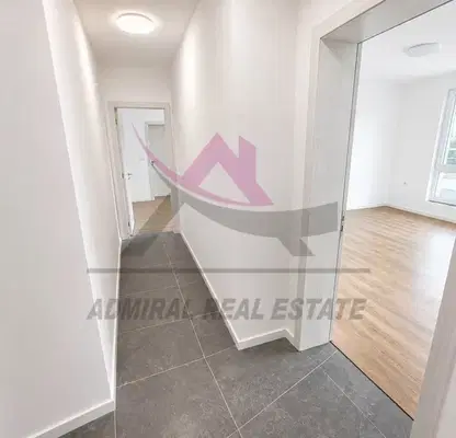 Photo 4 — Two-room apartment with large terrace in Varna, Vazrazhdane 3