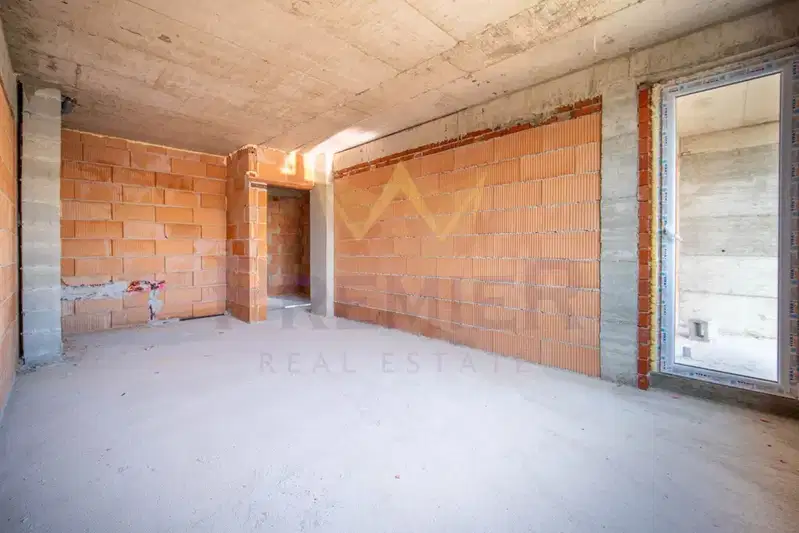 Two-room apartment with parking space in Vazrazhdane 3, Varna